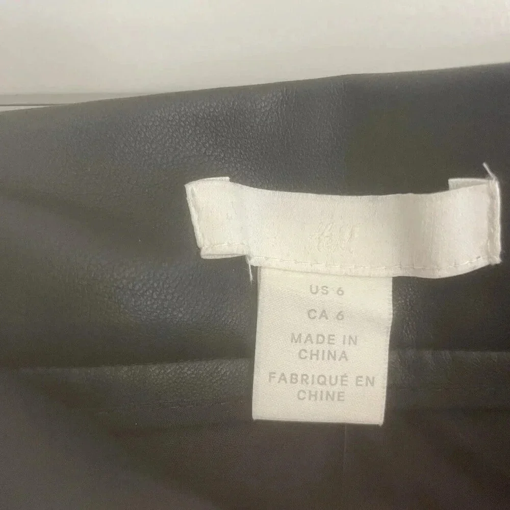 H&M Faux Leather Button Up Size 8 Black Mini Skirt Mid Rise